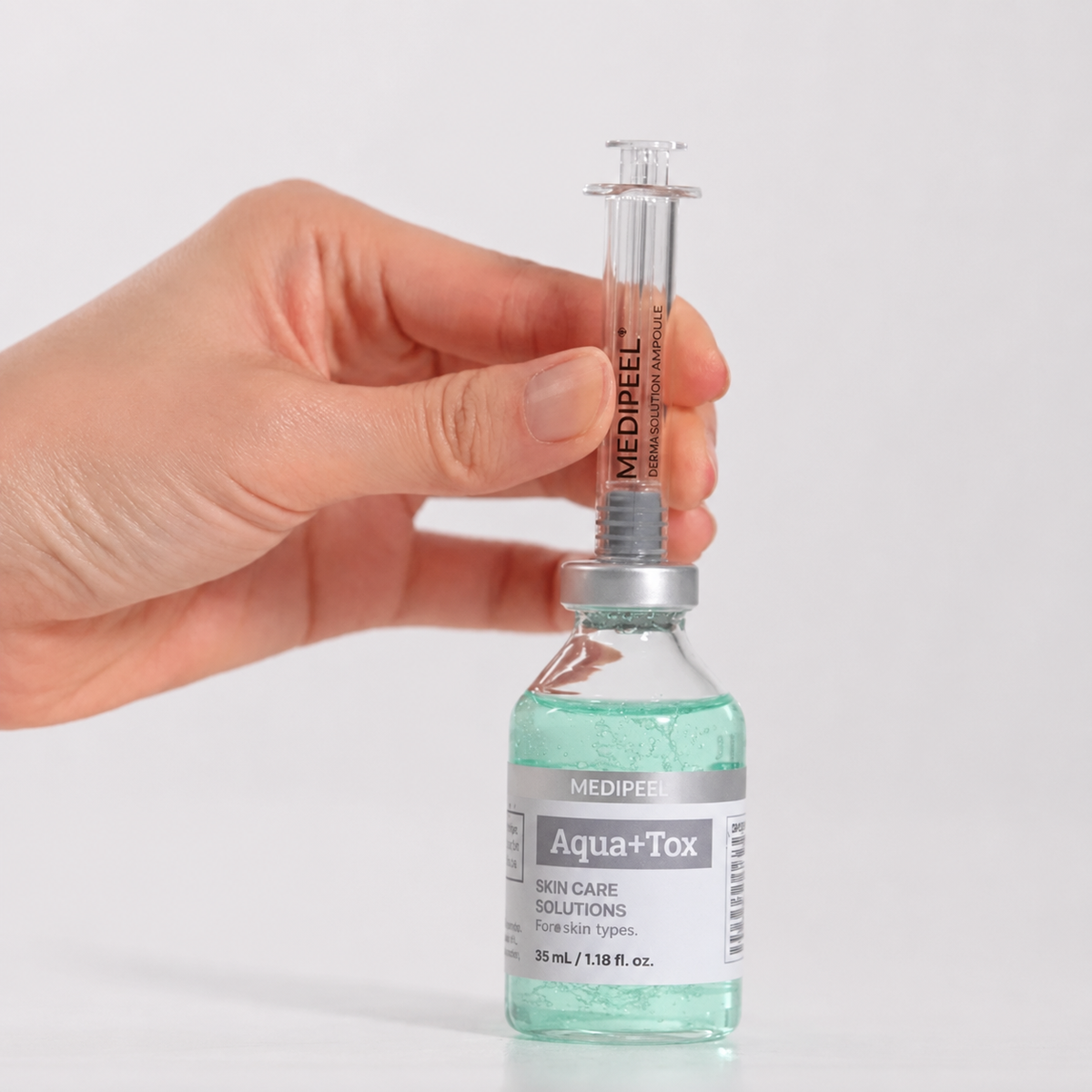 MEDIPEEL Aqua+Tox Ampoule (35ml)